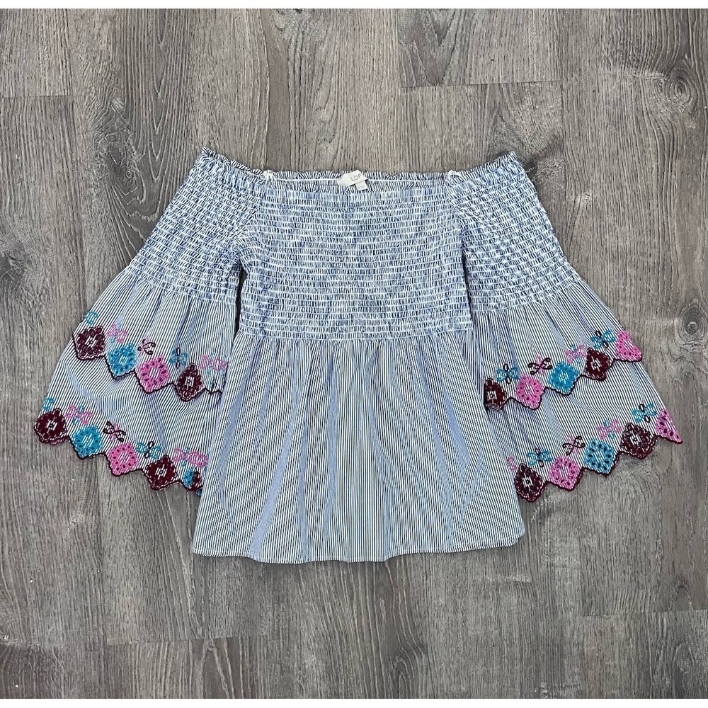 Loft Women's Off The Shoulder Blouse Sz M Embroidered Flare Sleeves Boho Smocked